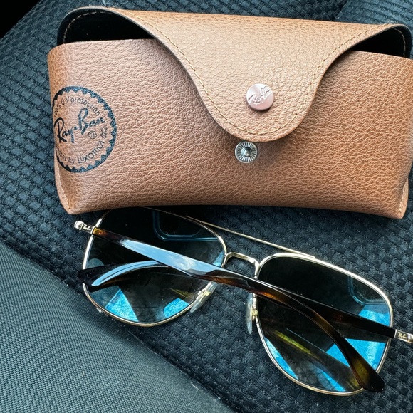 Ray-Ban Square Aviator Sunglasses - Picture 5 of 7